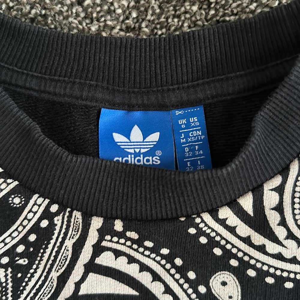 ADIDAS sweatshirt - Picture 3 of 5
